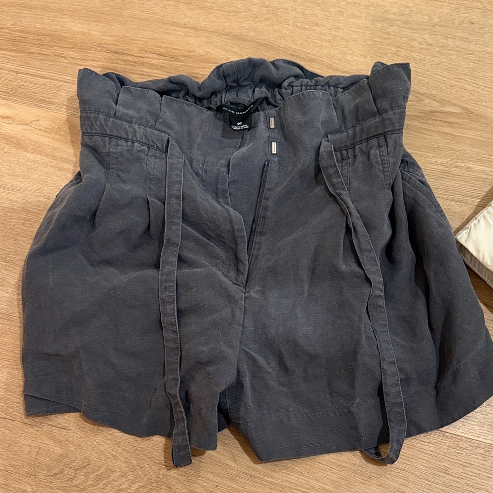 Club Monaco Women's high waist Gray Shorts